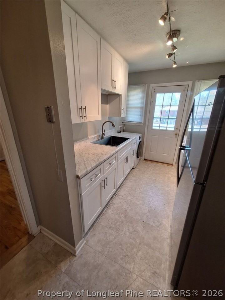 836B Ridge Rd - Photo 5 of 7