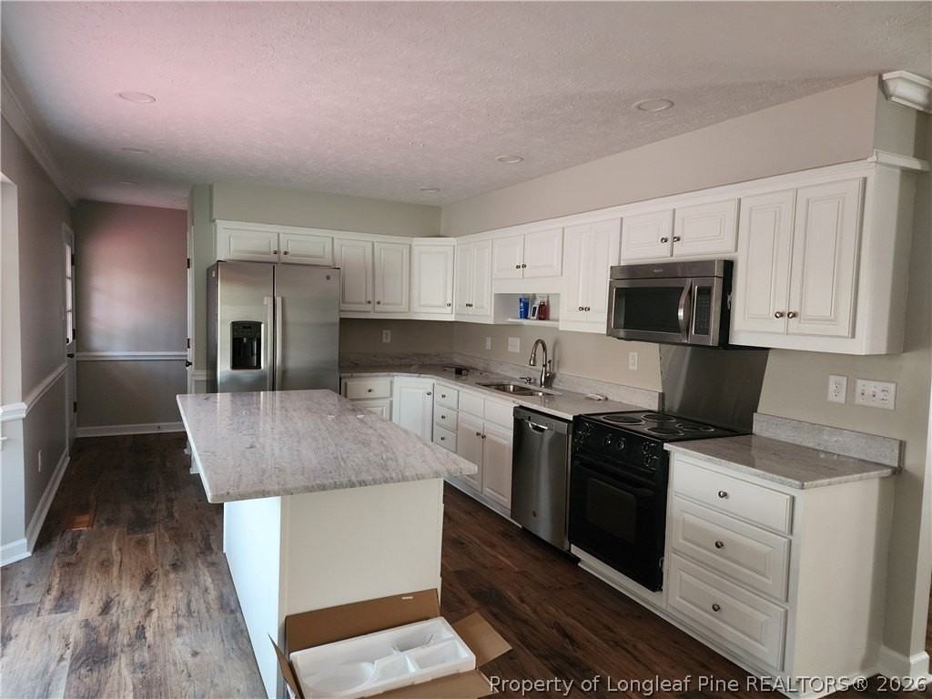 1303 Middle Rd - Photo 6 of 17