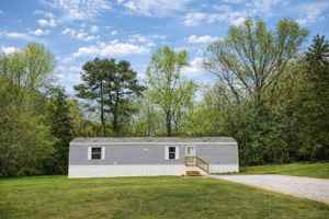 featured image of 204 Oregon Trl