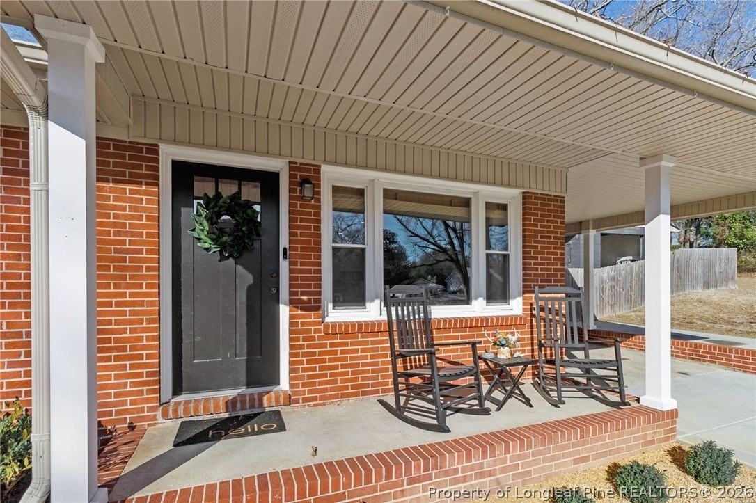 417 E Donaldson Ave - Photo 5 of 33