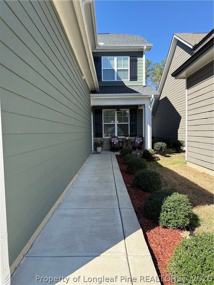 150 Spruce Hollow Cir - Photo 2 of 29