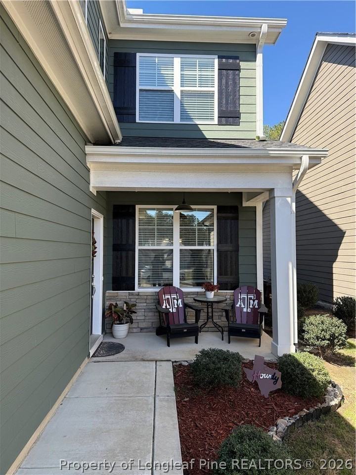 150 Spruce Hollow Cir - Photo 3 of 29