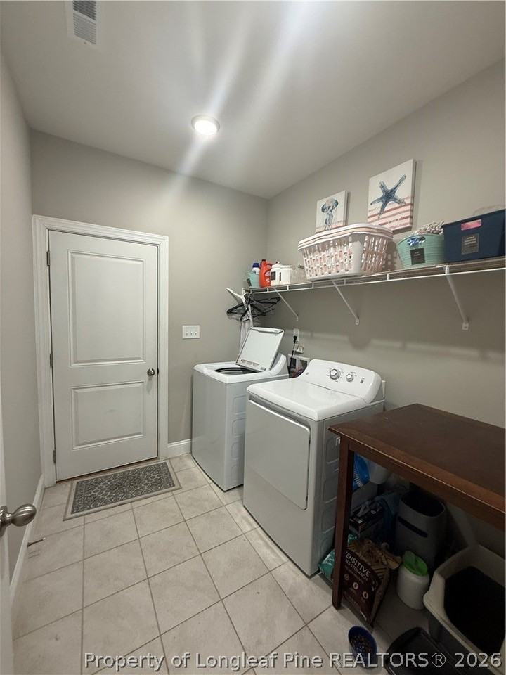 150 Spruce Hollow Cir - Photo 6 of 29