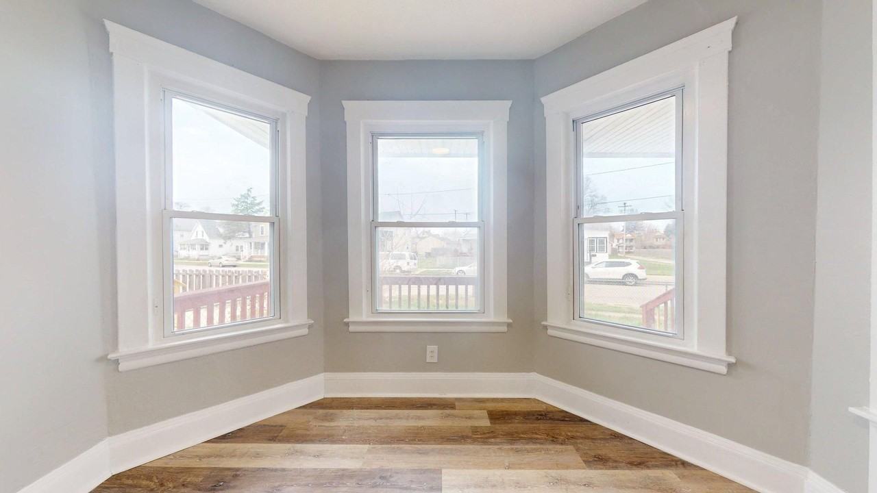 7605 Dudley Ave - Photo 6 of 50