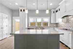 featured image of 404 Nw Retreat Ln