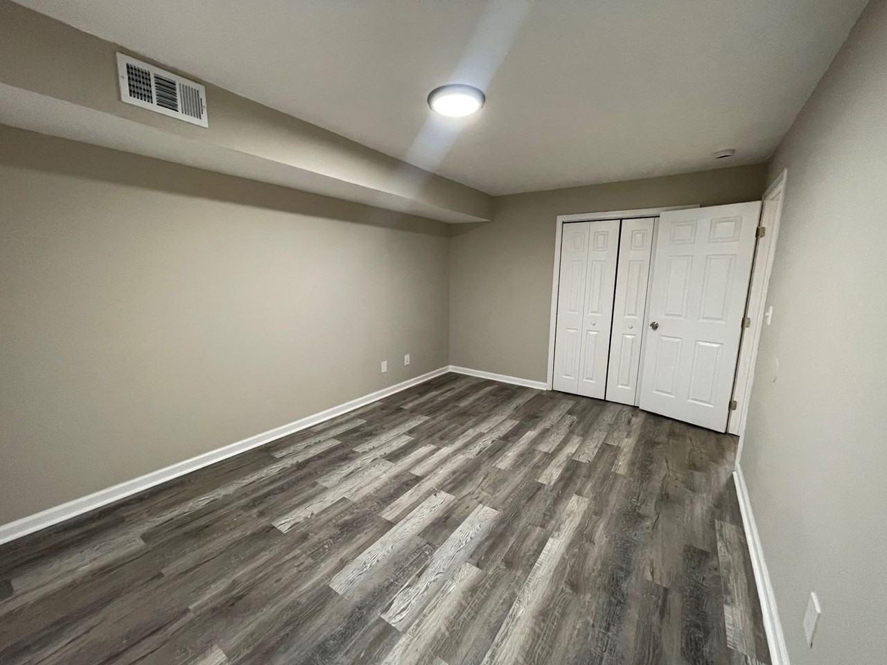 1598 Martha Ct - Photo 6 of 30