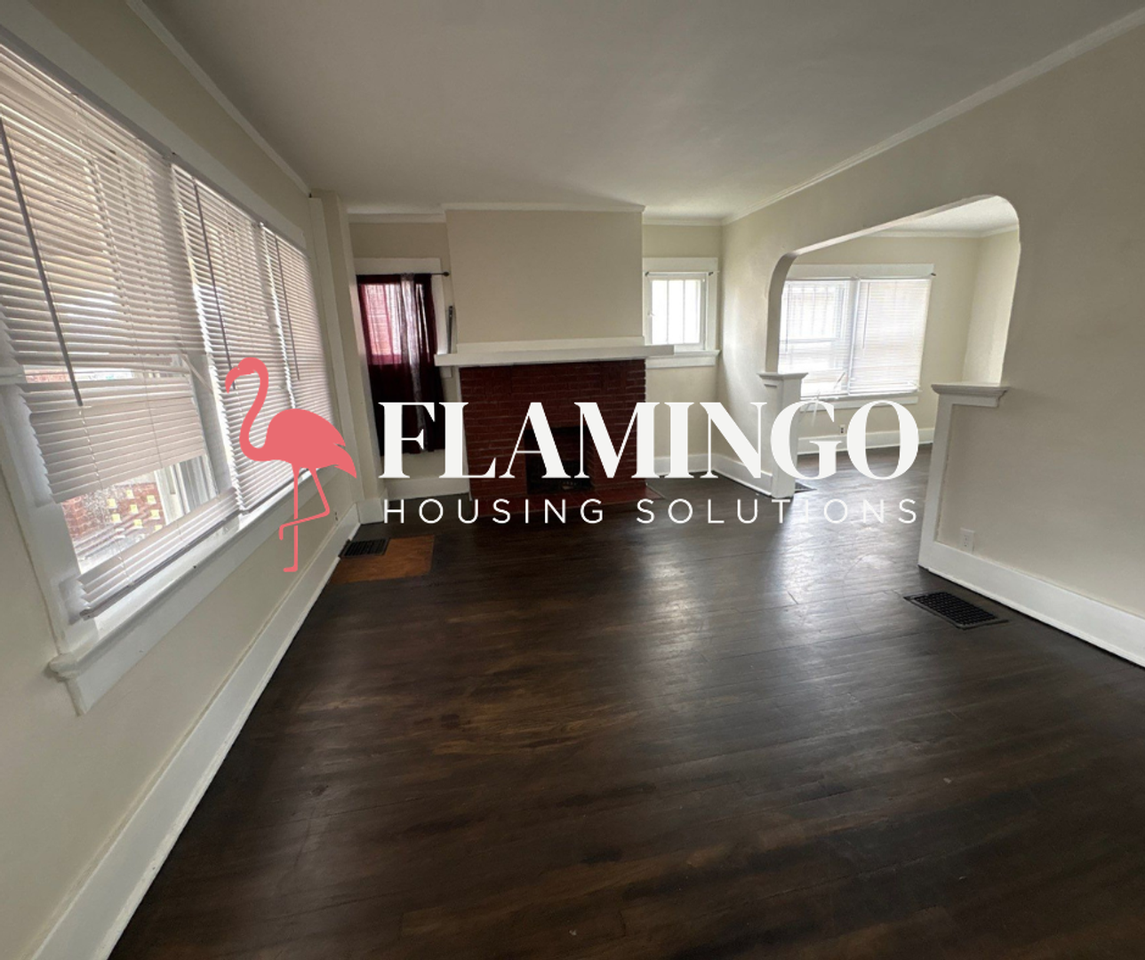 3215 Wayne Ave - Photo 2 of 15