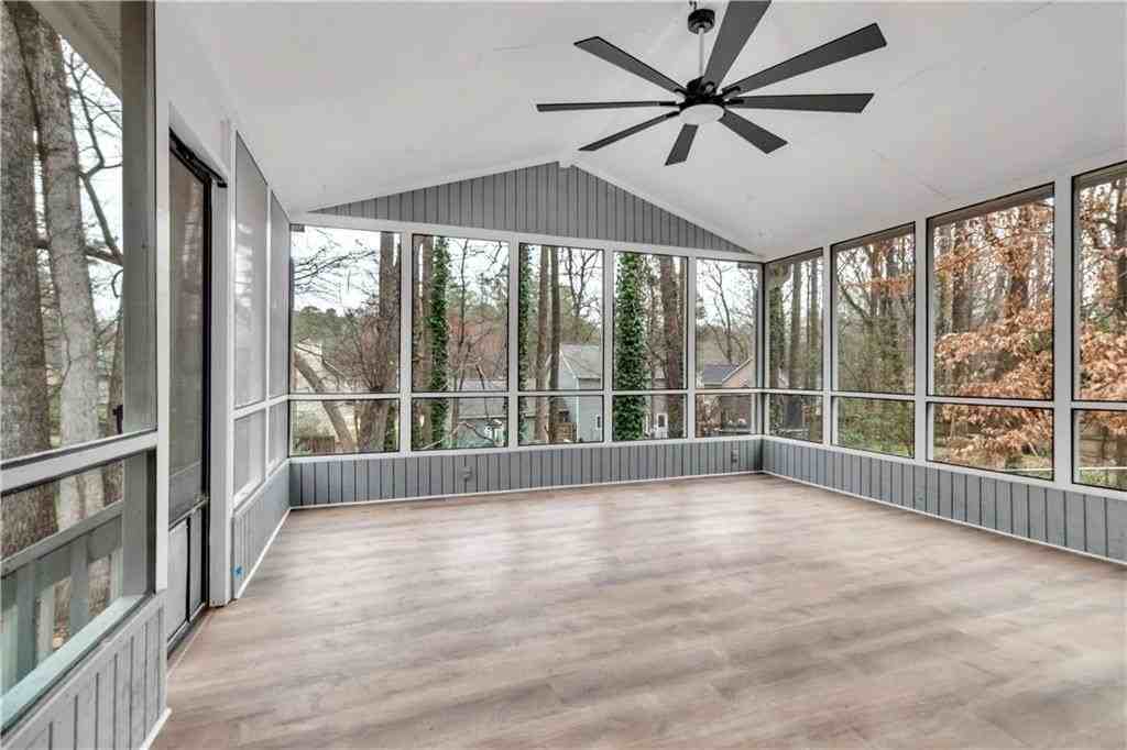 4497 Glenforest Dr Ne - Photo 2 of 30