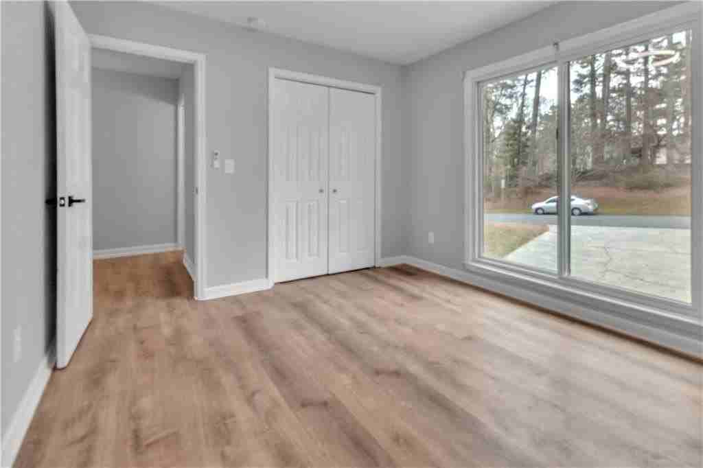 4497 Glenforest Dr Ne - Photo 5 of 30