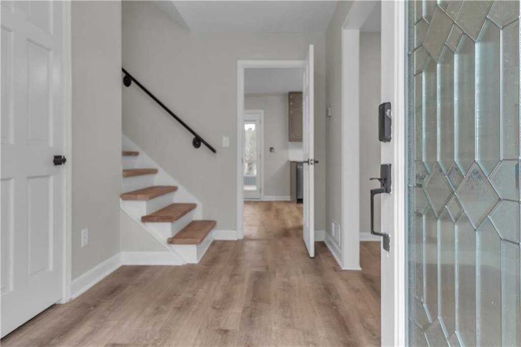 4497 Glenforest Dr Ne - Photo 7 of 30