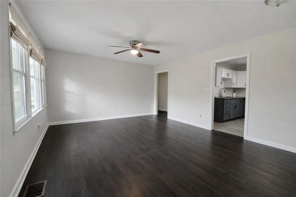 610 Wilshire Ave - Photo 2 of 10