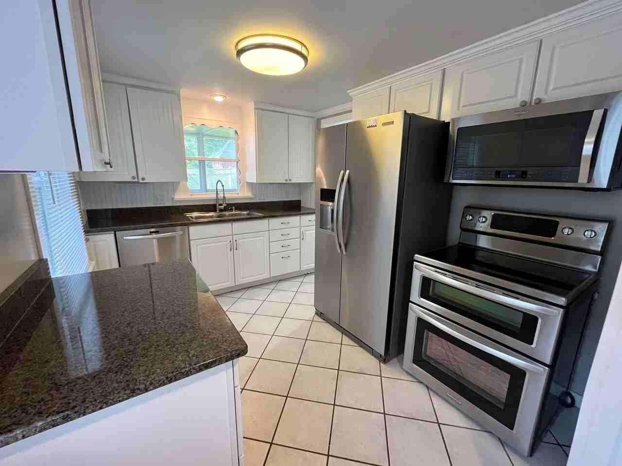 910 Court St - Photo 4 of 21