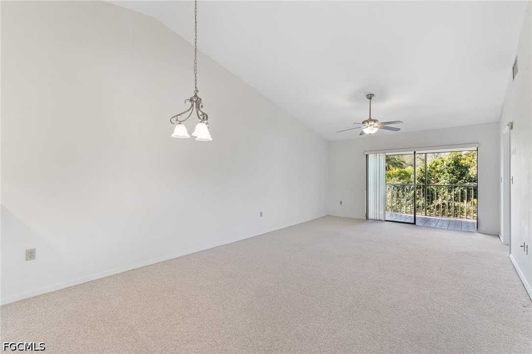 9305 Lake Park Dr Apt 204 #204 - Photo 7 of 17