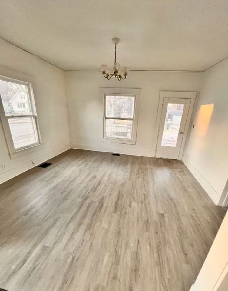 404 E Ashland St - Photo 2 of 6