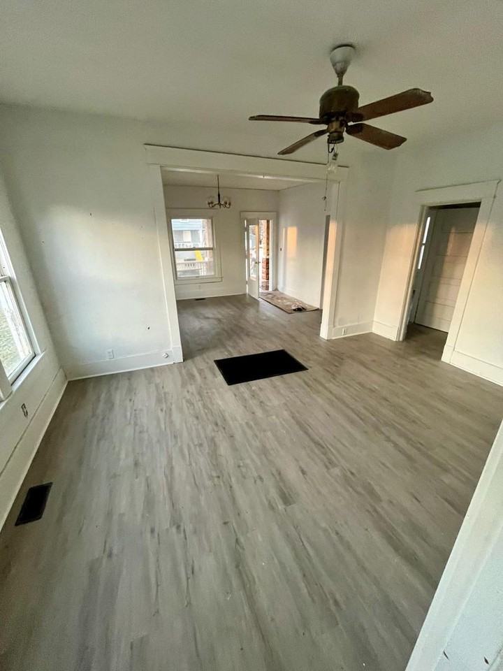404 E Ashland St - Photo 5 of 6