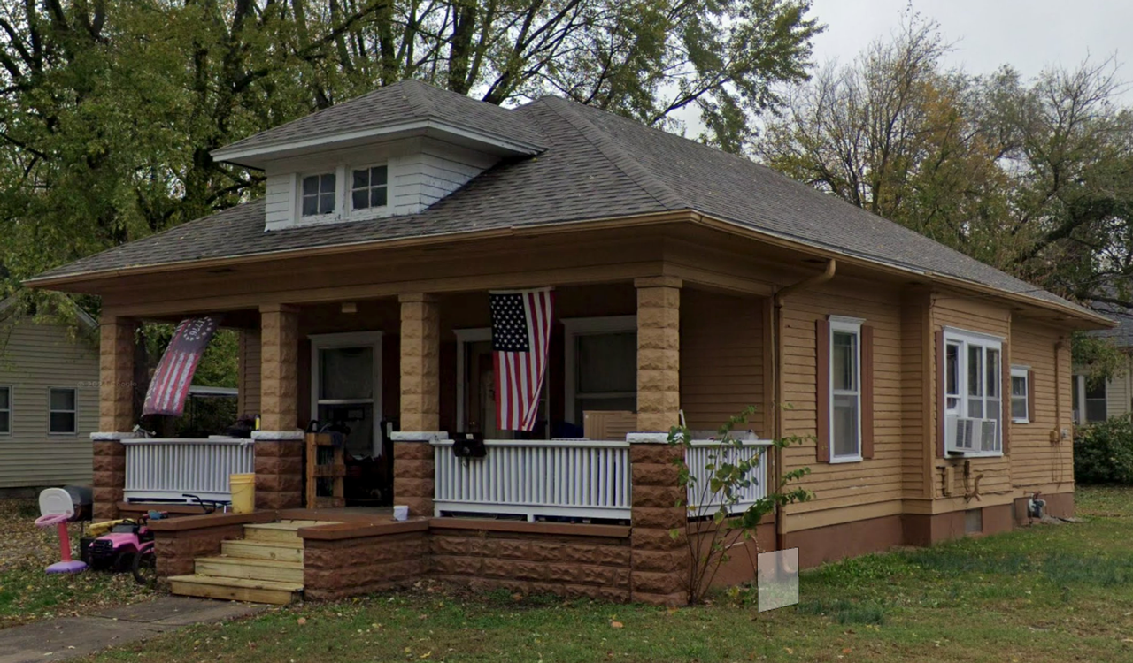 404 E Ashland St - Photo 6 of 6