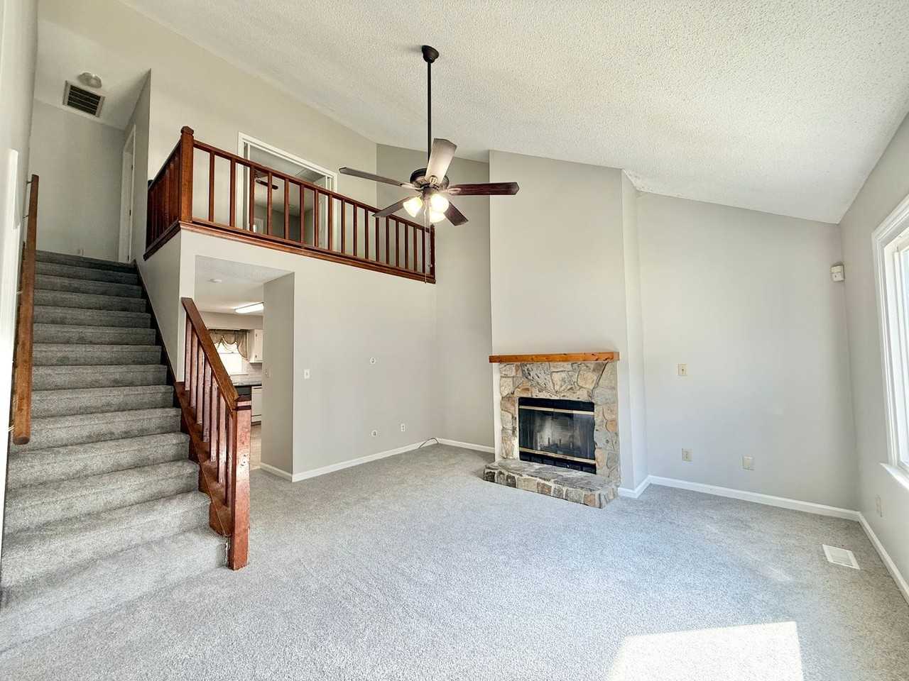 825 Rawls Dr - Photo 2 of 20