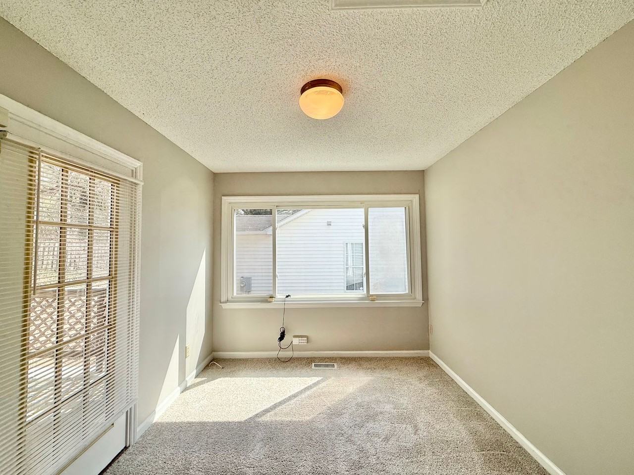 825 Rawls Dr - Photo 6 of 20