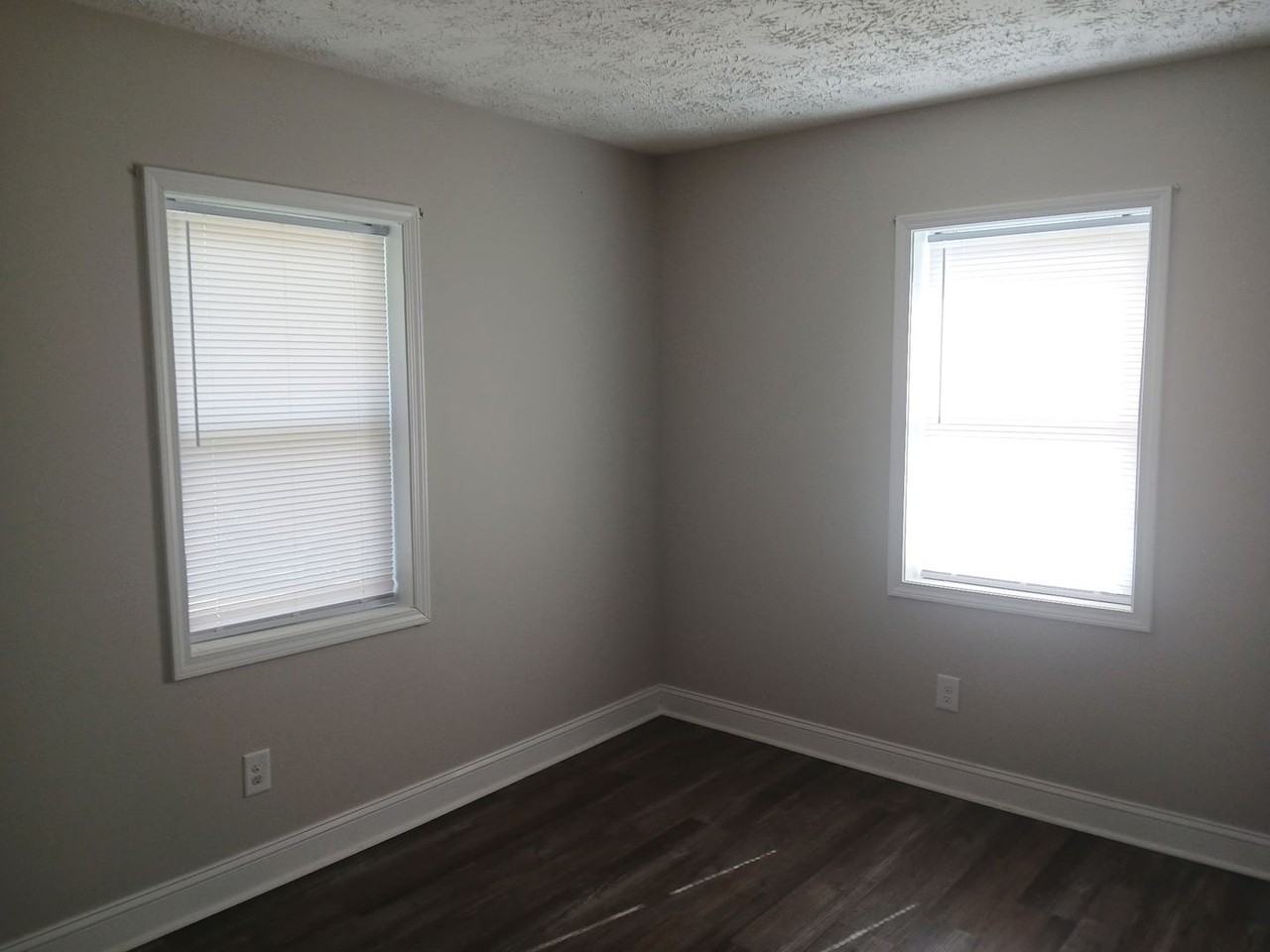 3241 Chandler St - Photo 5 of 7