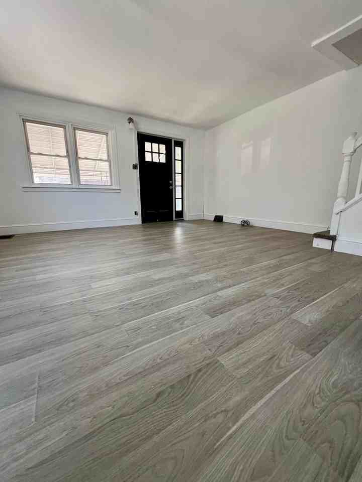 812 Mcdonald St - Photo 3 of 17