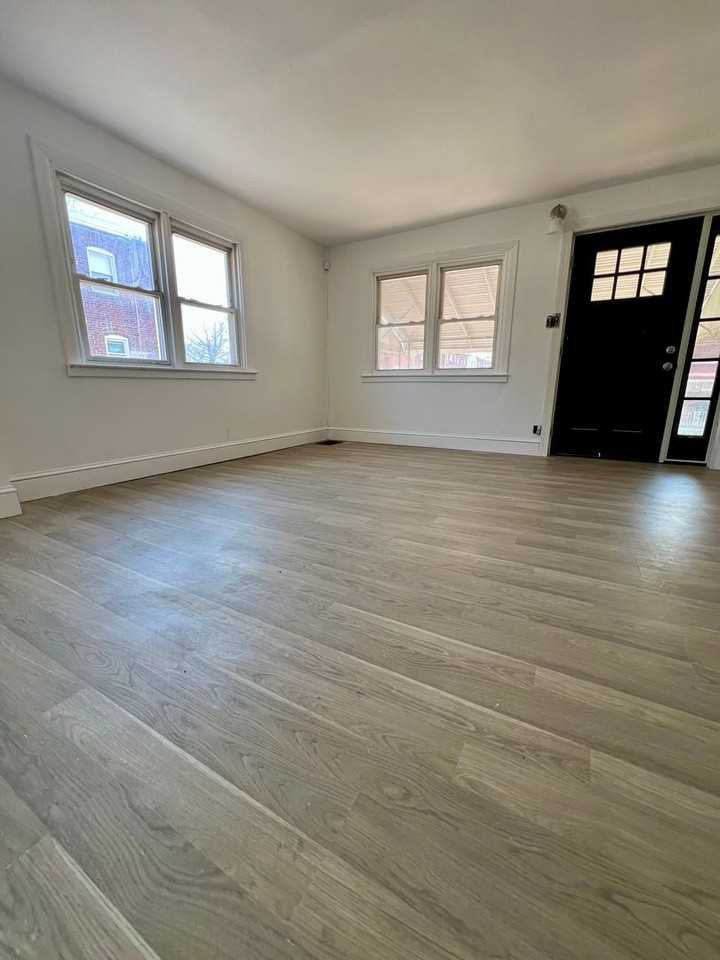 812 Mcdonald St - Photo 4 of 17