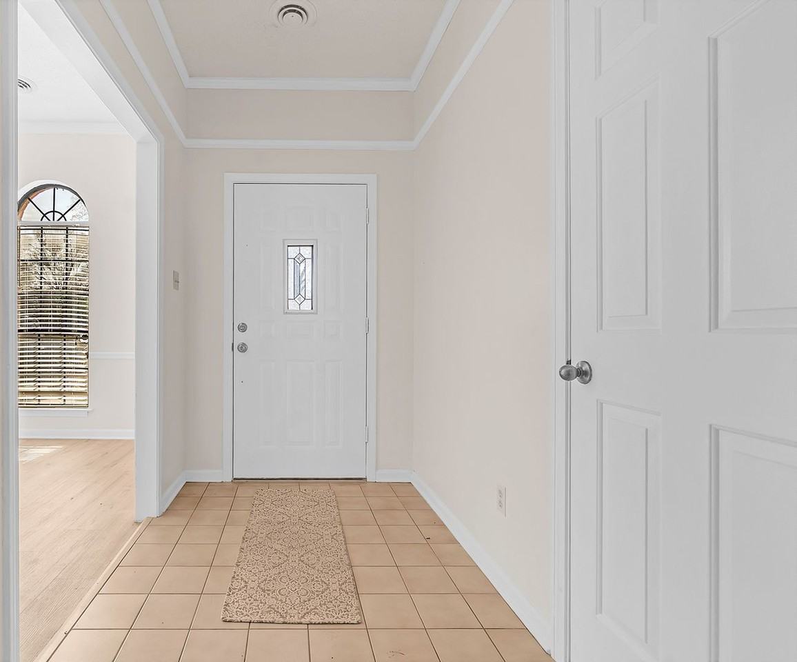 7628 Lowrance Rd - Photo 2 of 22
