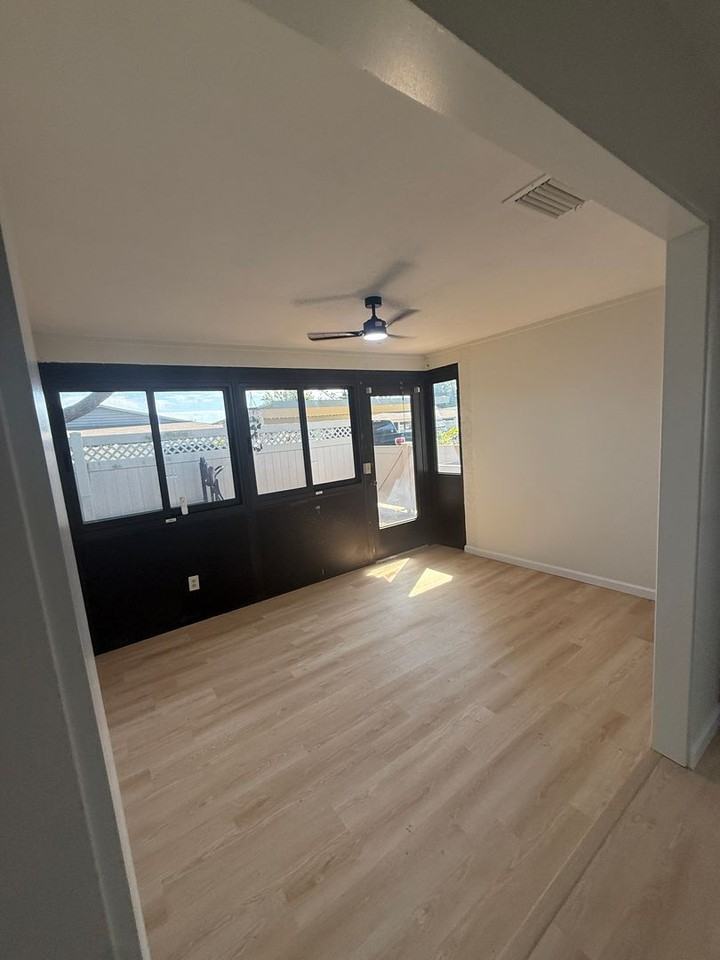 2914 29th Ave W - Photo 5 of 24