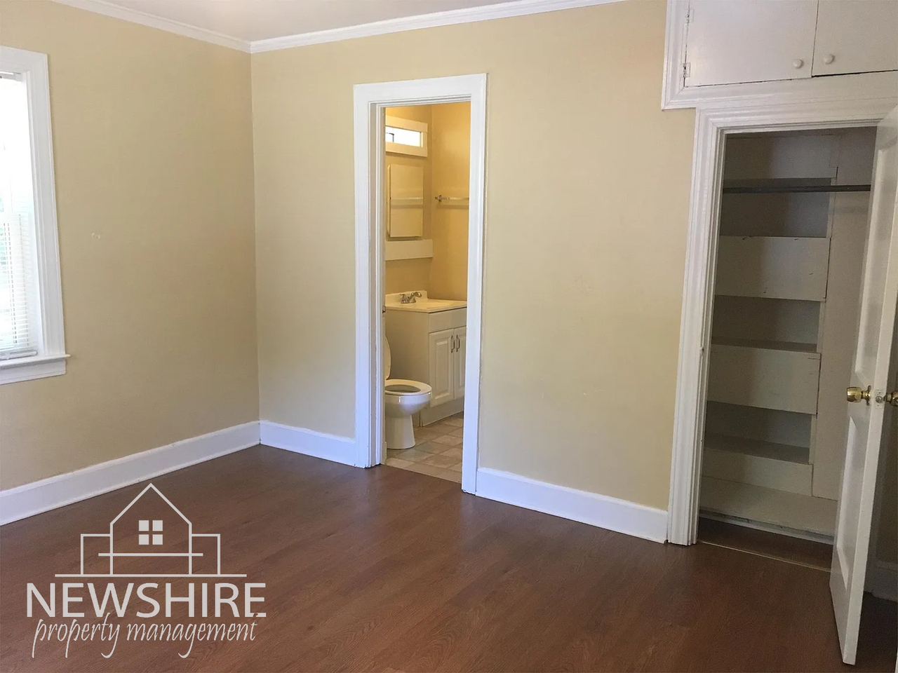 24 Prancer Ave - Photo 4 of 9