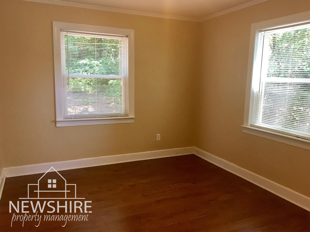 24 Prancer Ave - Photo 6 of 9