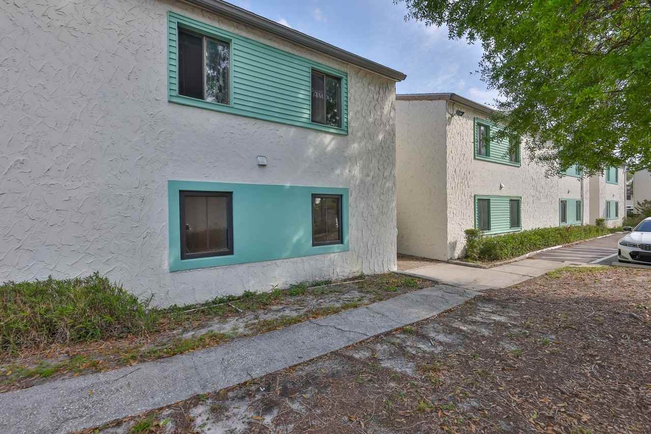 11502 7th Ln N #1401 - Photo 3 of 37