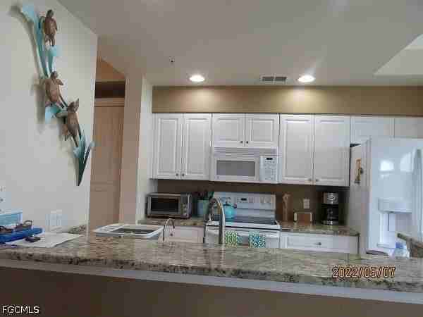 10391 Butterfly Palm Dr Apt 1036 - Photo 6 of 22