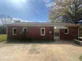 featured image of 866 Hawthorne Rd