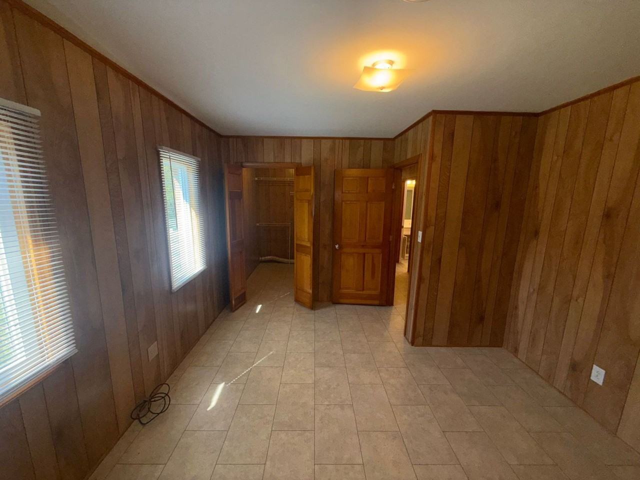 866 Hawthorne Rd - Photo 7 of 12