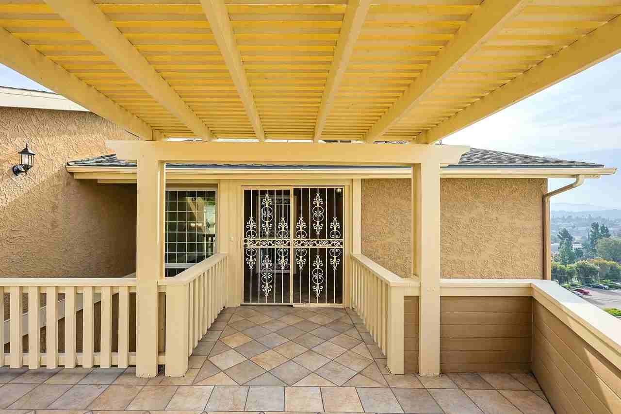 4401 Date Ave - Photo 3 of 45