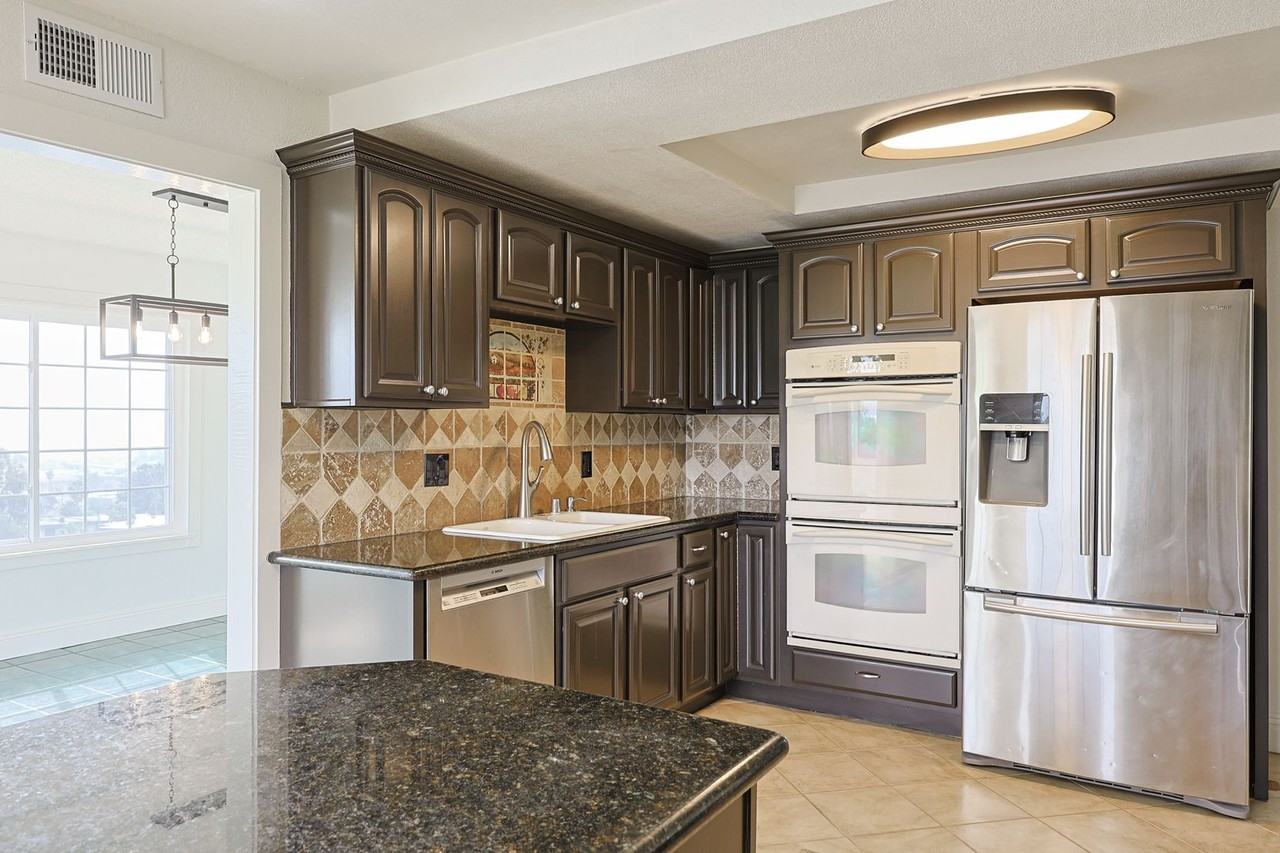 4401 Date Ave - Photo 6 of 45