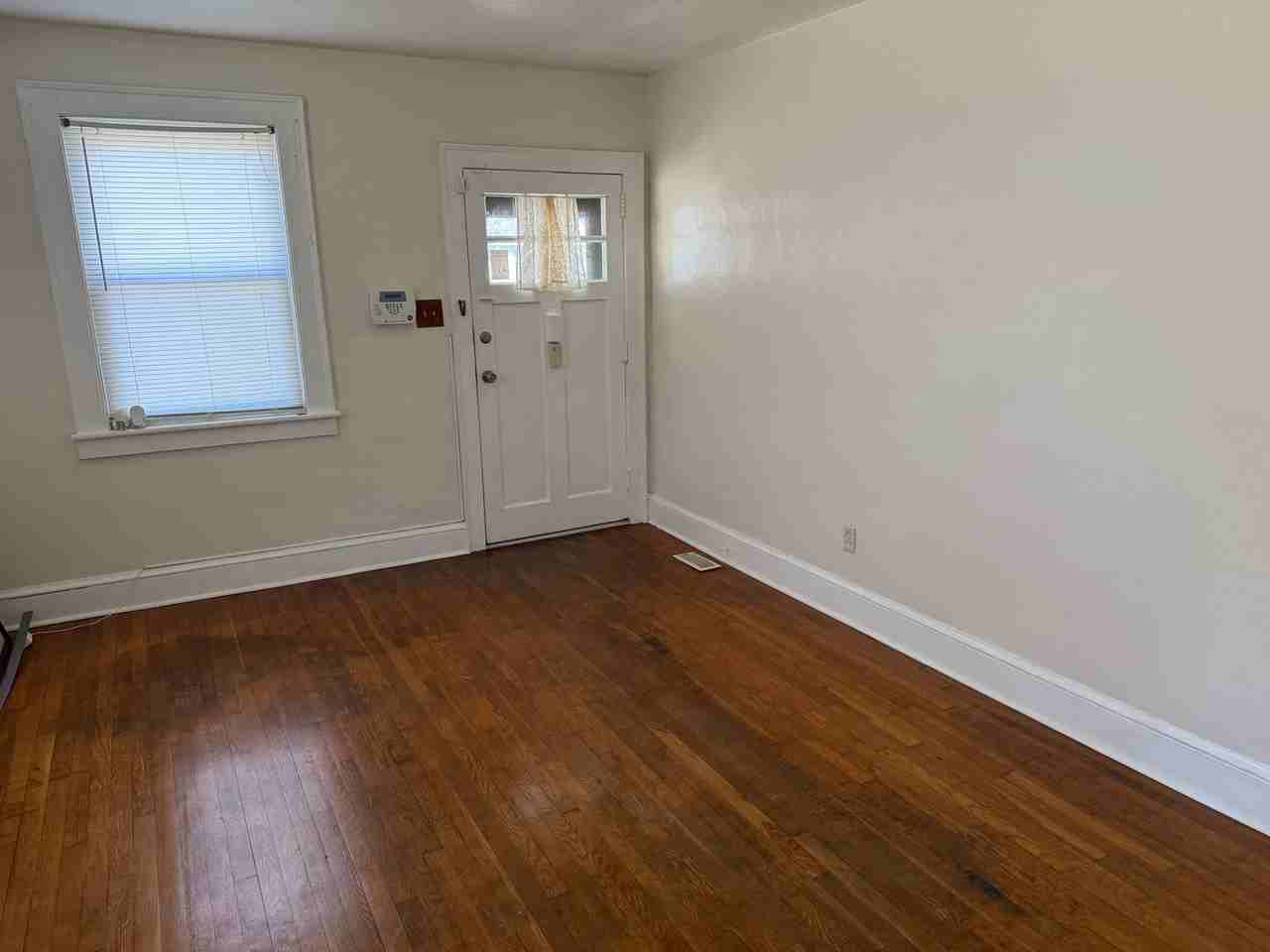 21 Dekalb Ave - Photo 5 of 14