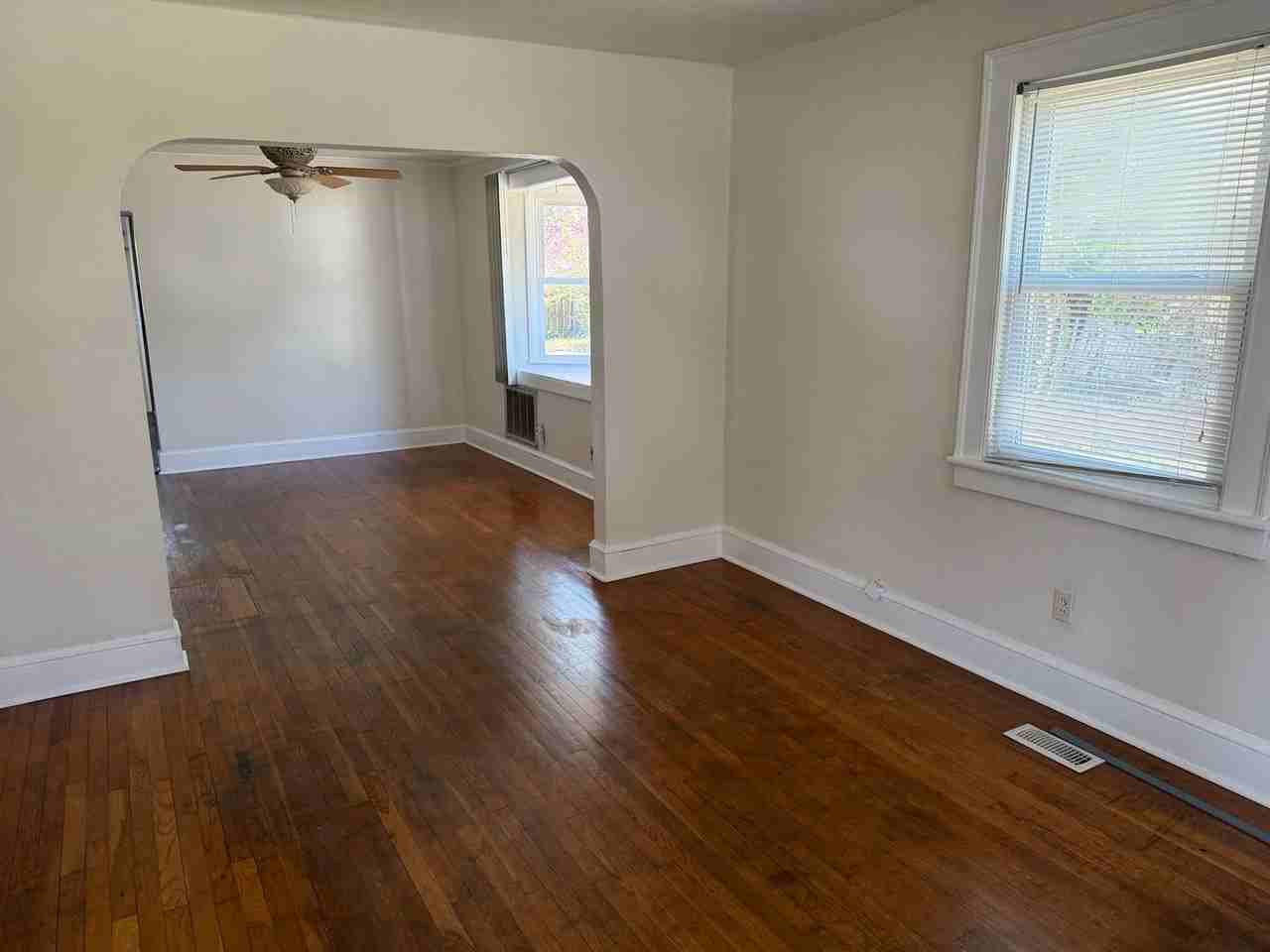 21 Dekalb Ave - Photo 6 of 14