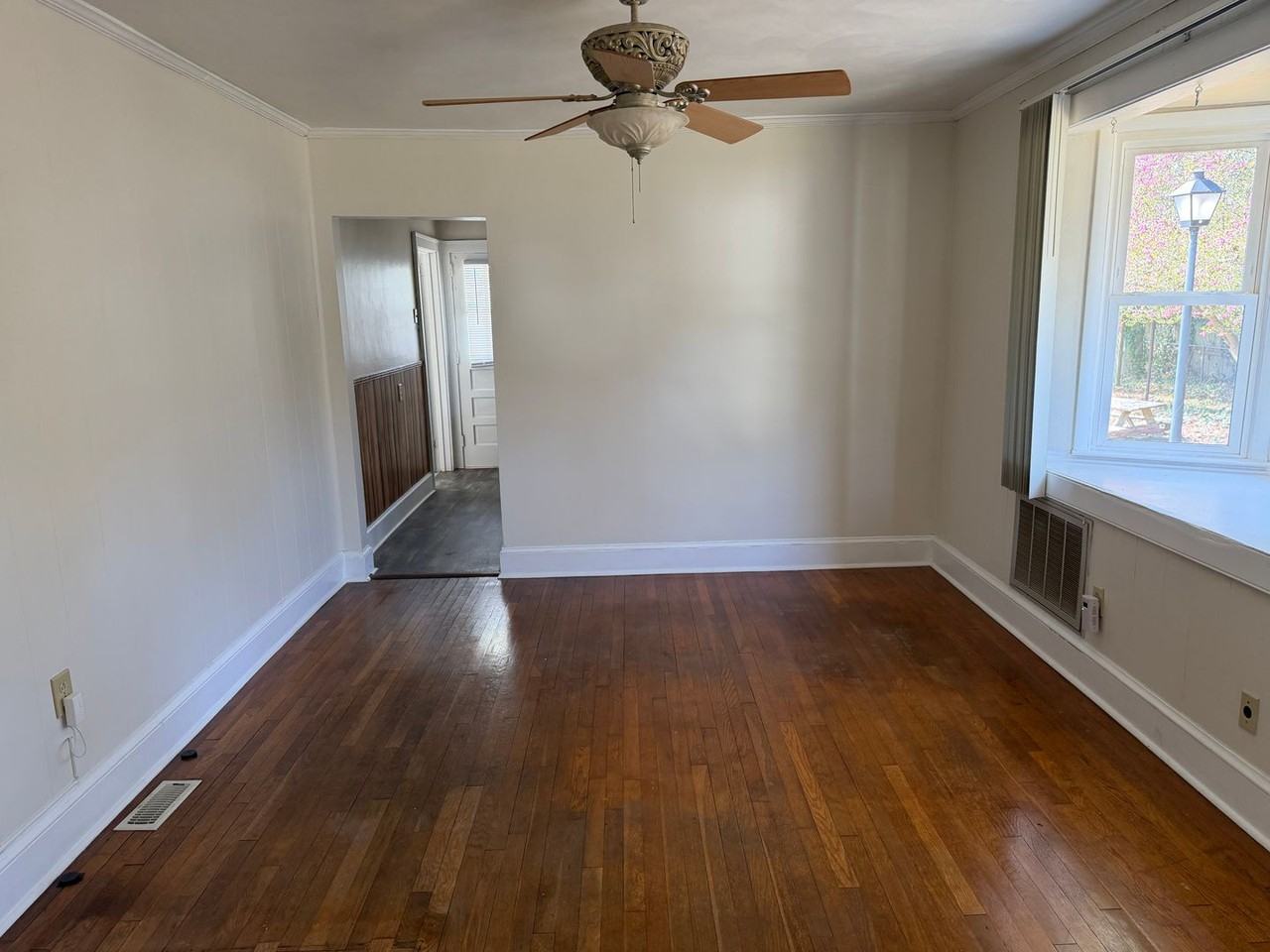 21 Dekalb Ave - Photo 7 of 14