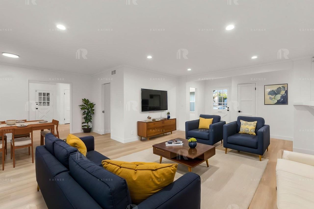 12811 Waddell St - Photo 2 of 44