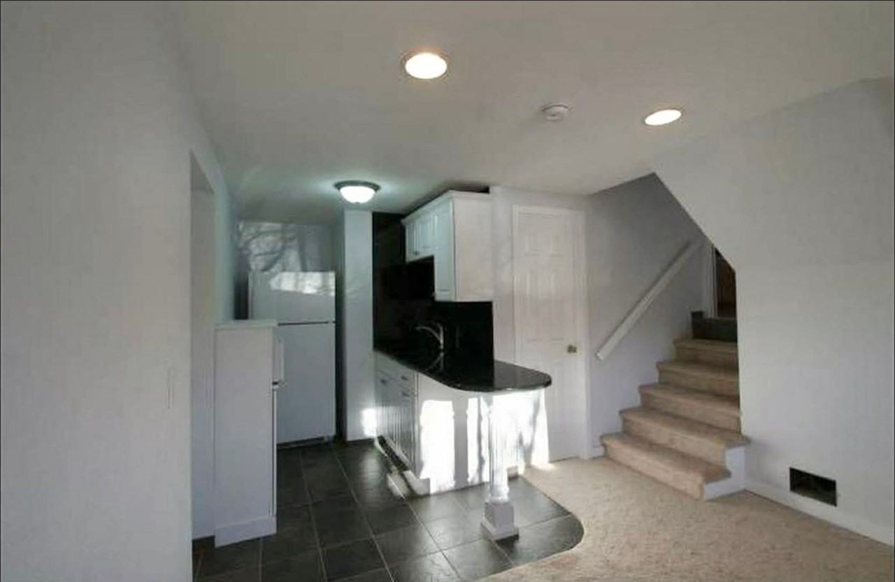 4605 Moorhead Ave - Photo 3 of 6