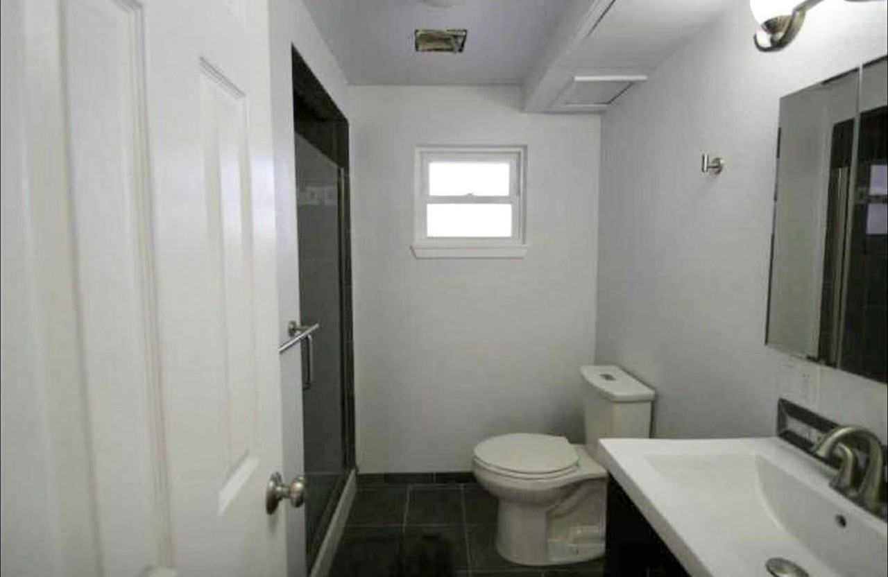 4605 Moorhead Ave - Photo 5 of 6