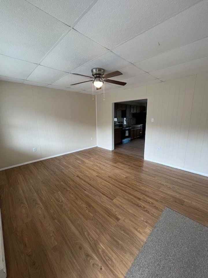 162 Coal St - Photo 3 of 15