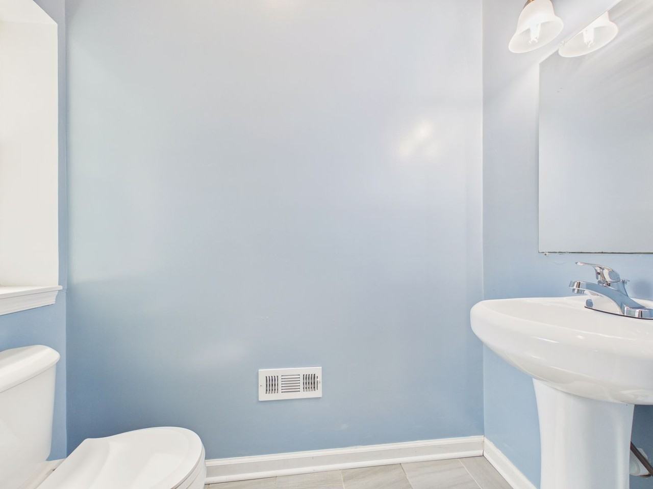 1207 Market St - Photo 3 of 22