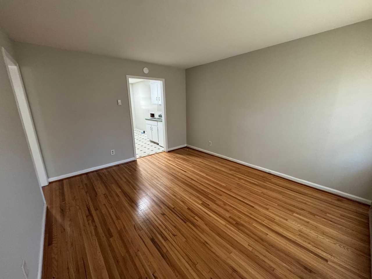 3436 Washburn Ave - Photo 3 of 9