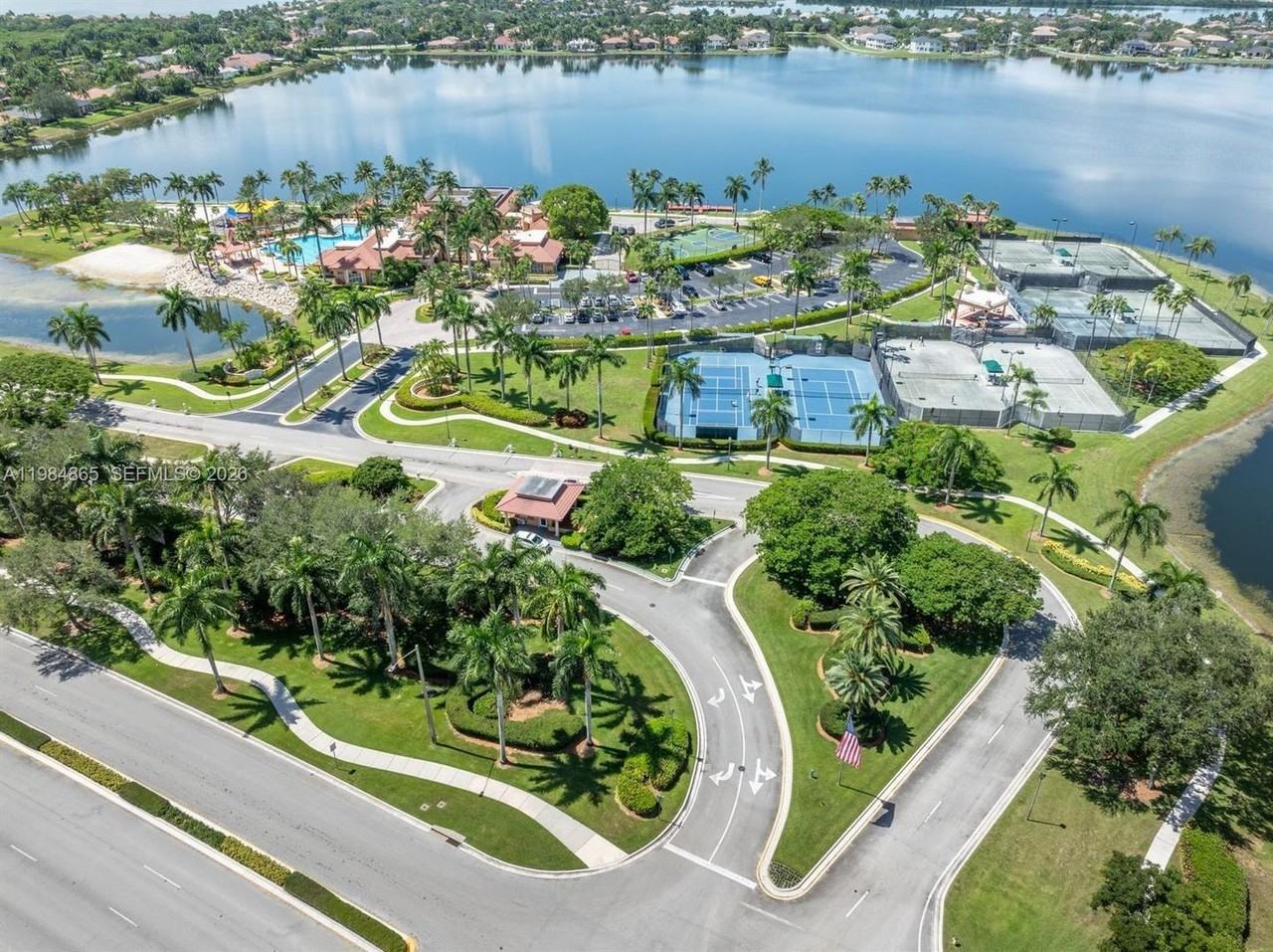 18860 Sw 25th Ct - Photo 2 of 28