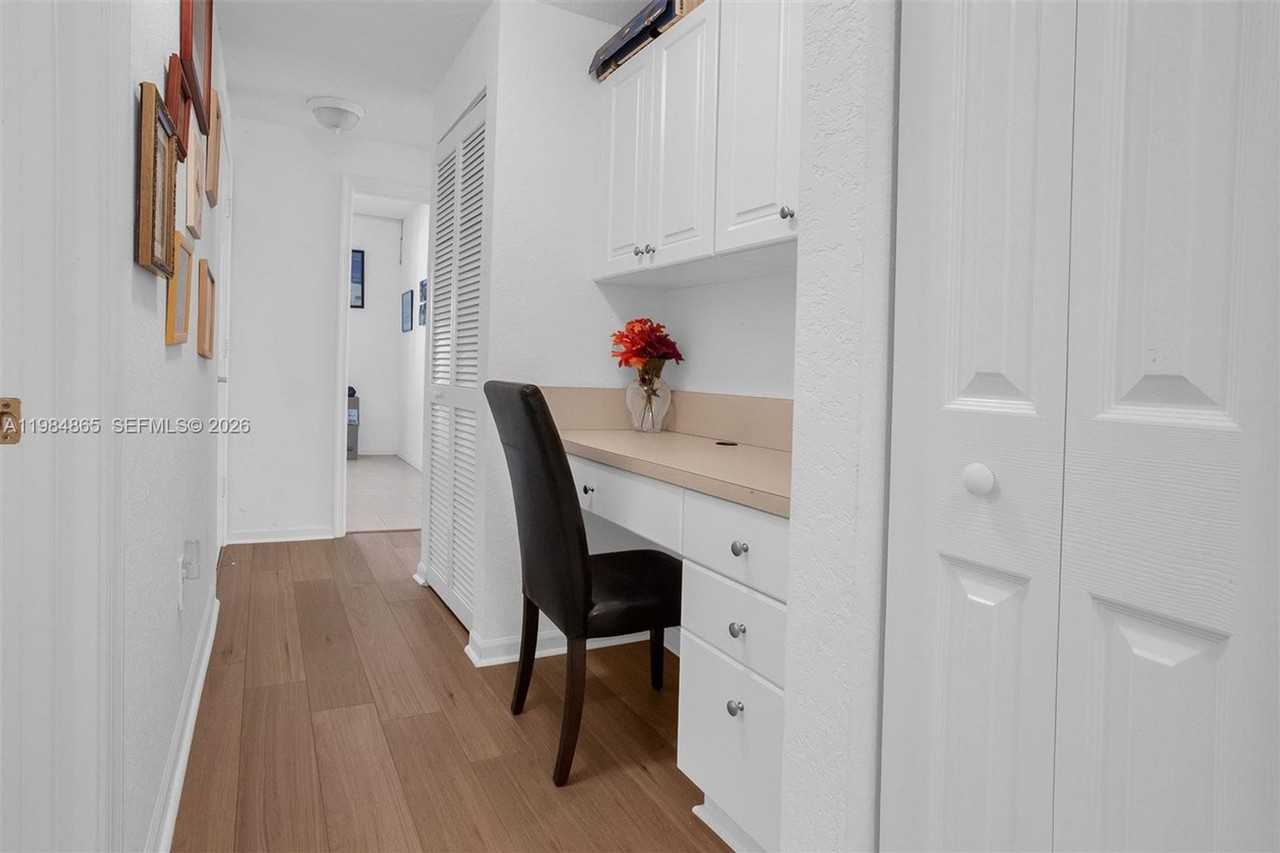 18860 Sw 25th Ct - Photo 5 of 28