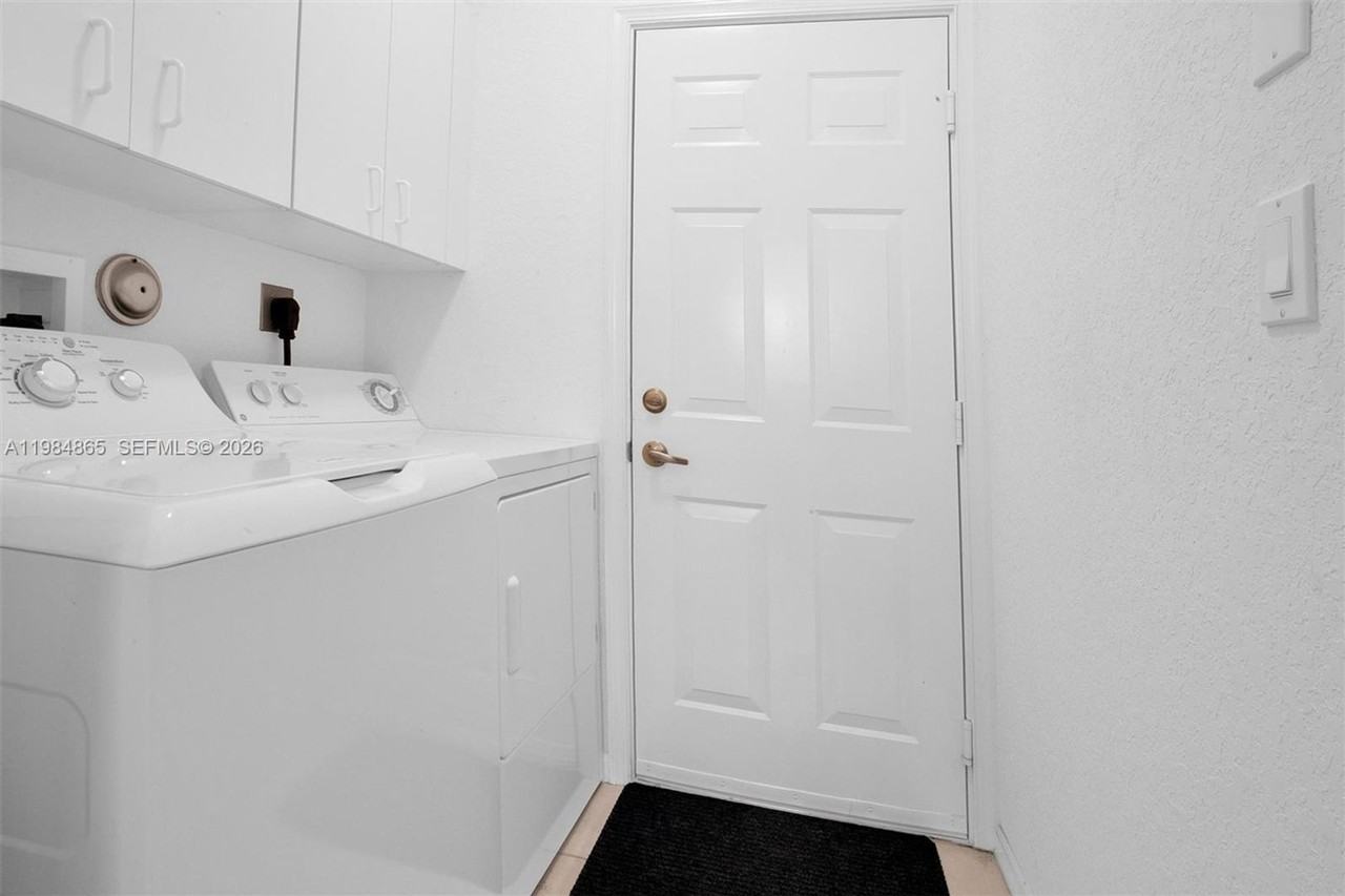 18860 Sw 25th Ct - Photo 6 of 28