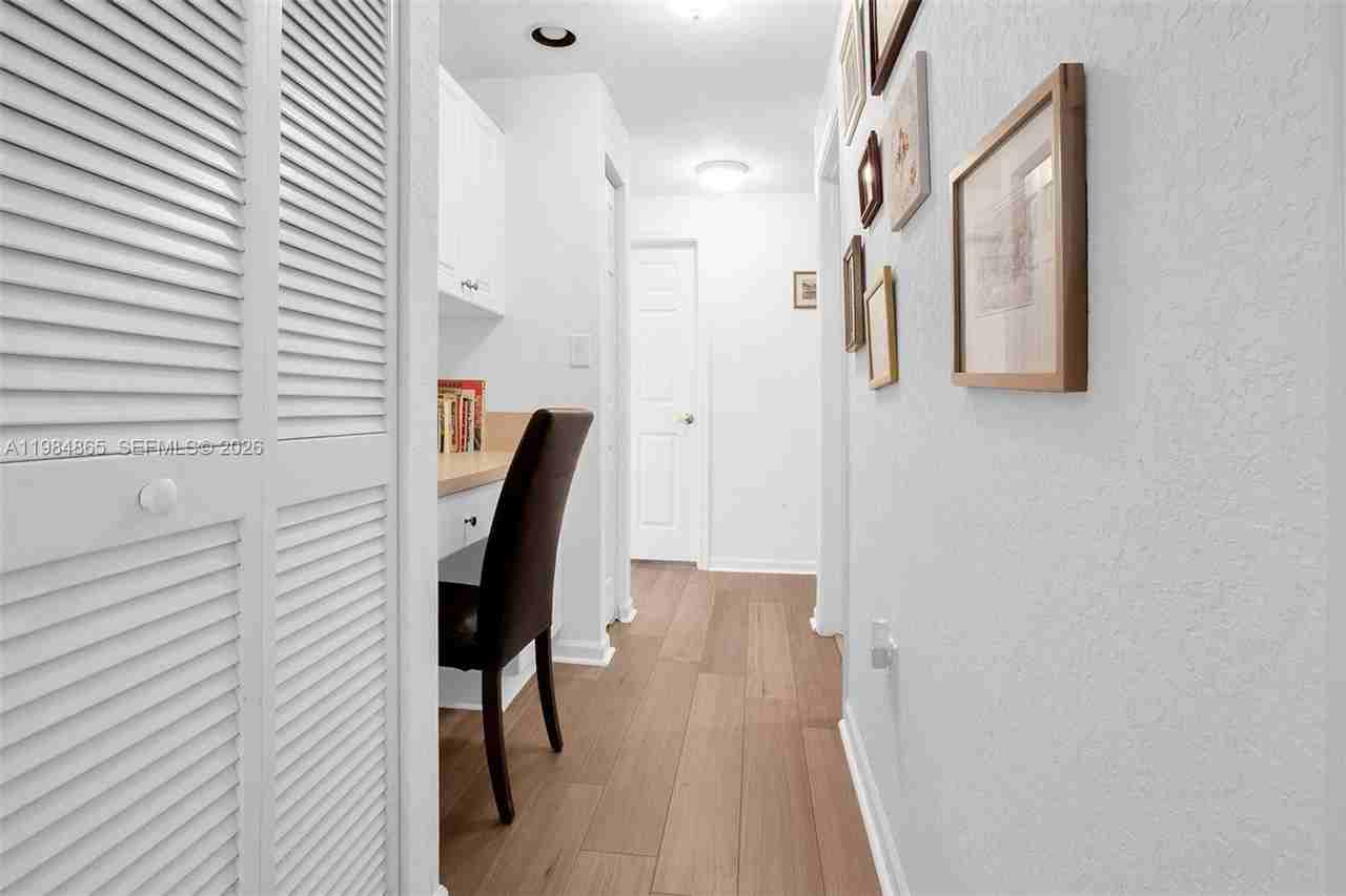 18860 Sw 25th Ct - Photo 7 of 28