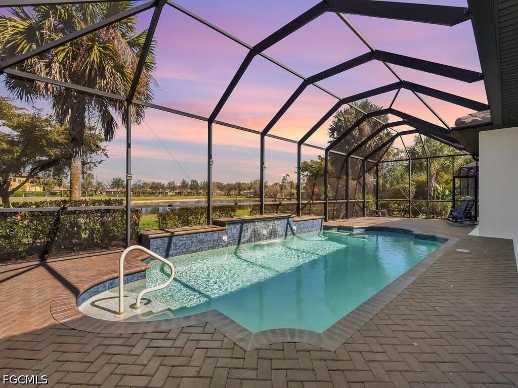 10093 Avalon Lake Cir - Photo 4 of 49