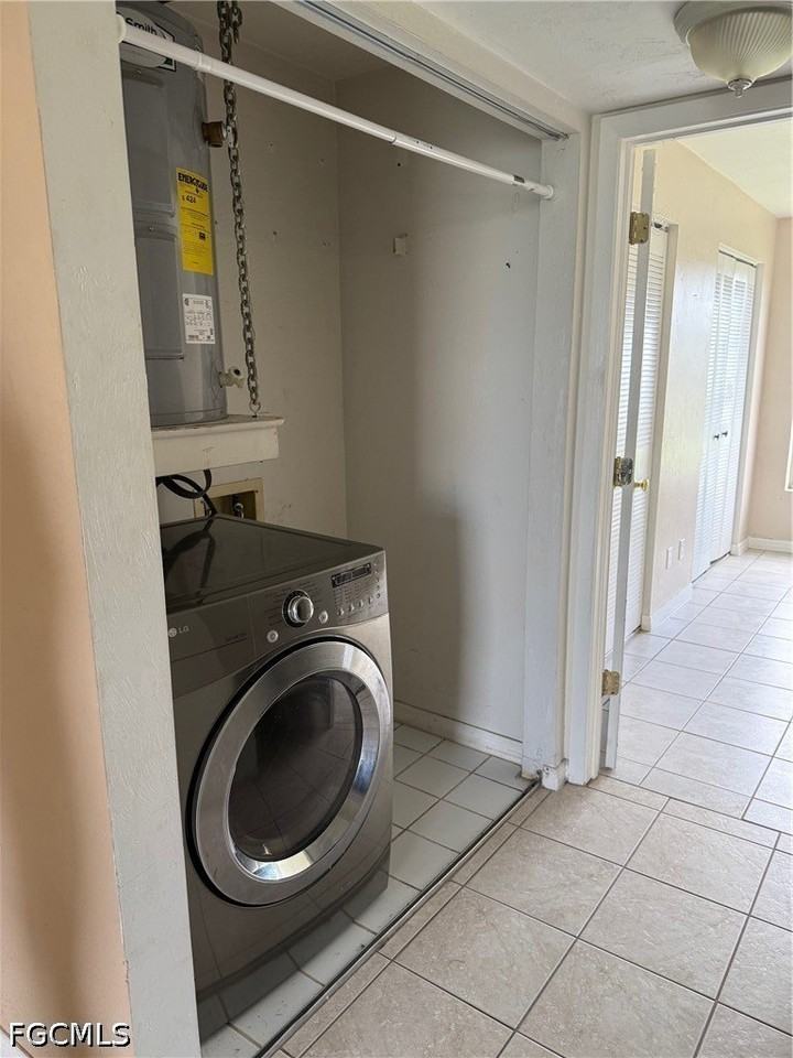 1131 S Loop Blvd - Photo 6 of 9